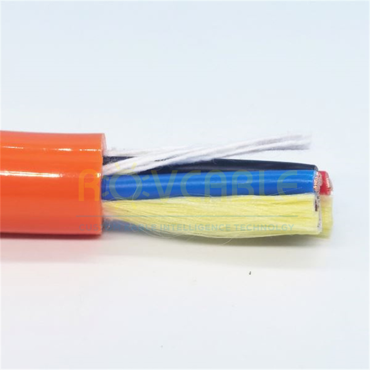 POWER AND DATE Underwater  cable (3).jpg